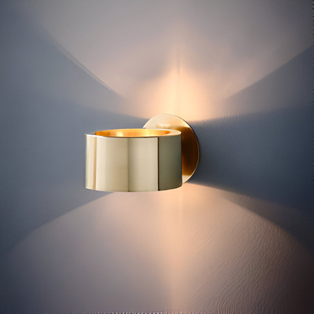 Alecta Wandleuchte Gold – Stilvolles Licht für Eleganz