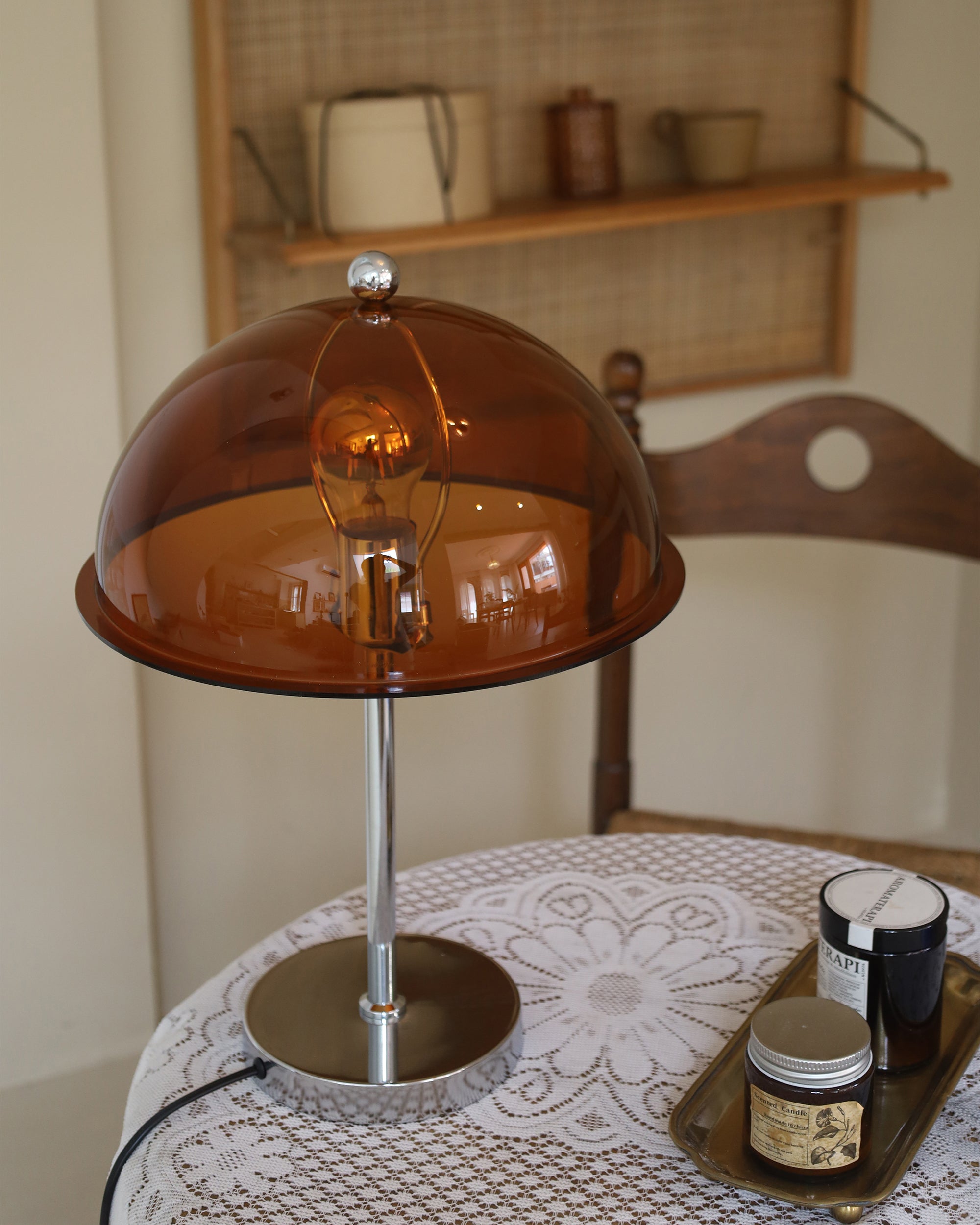 Edinburgh Tischlampe – Elegante Verbindung von Tradition und Moderne
