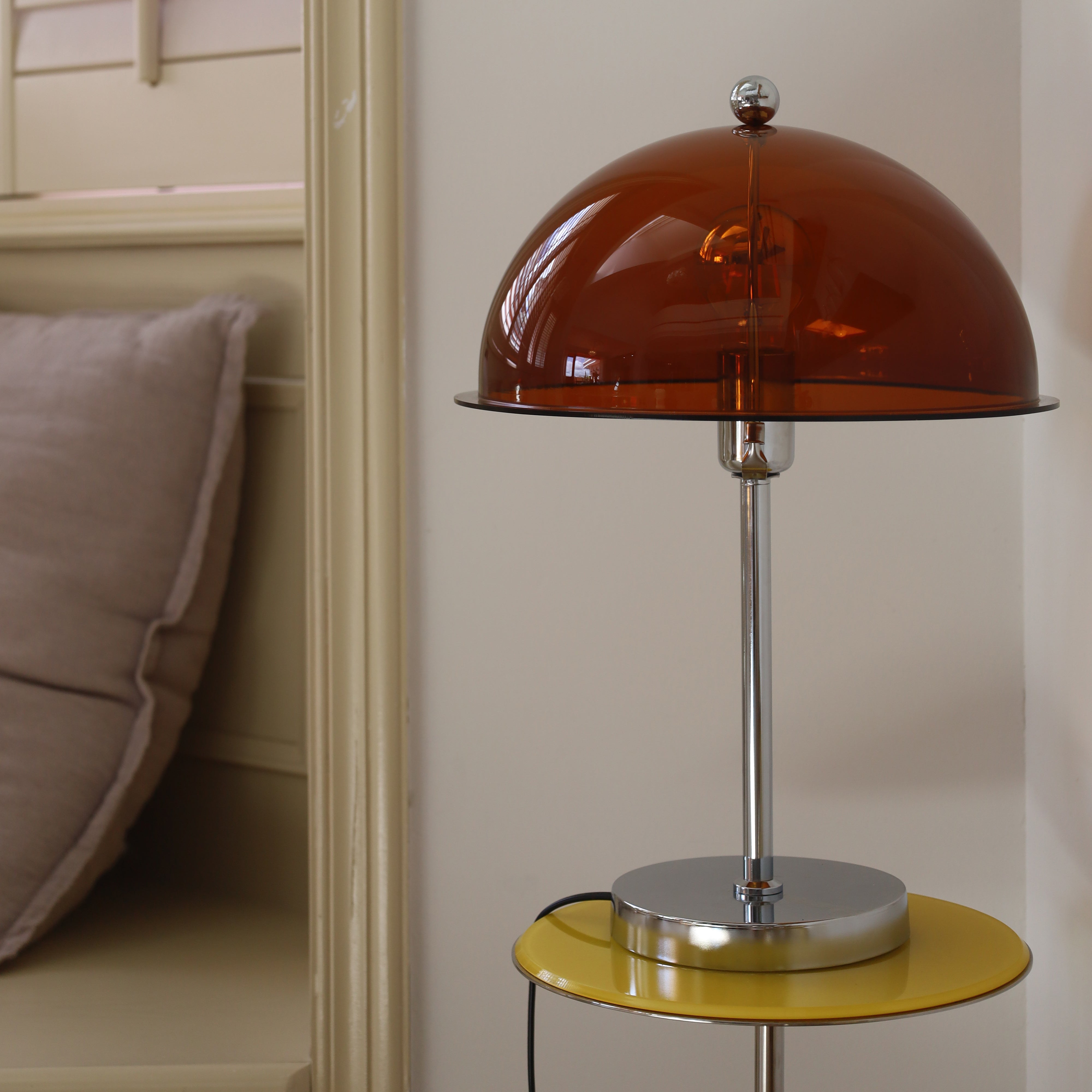 **Edinburgh Tischlampe – Elegante Verbindung von Tradition und Moderne** 6