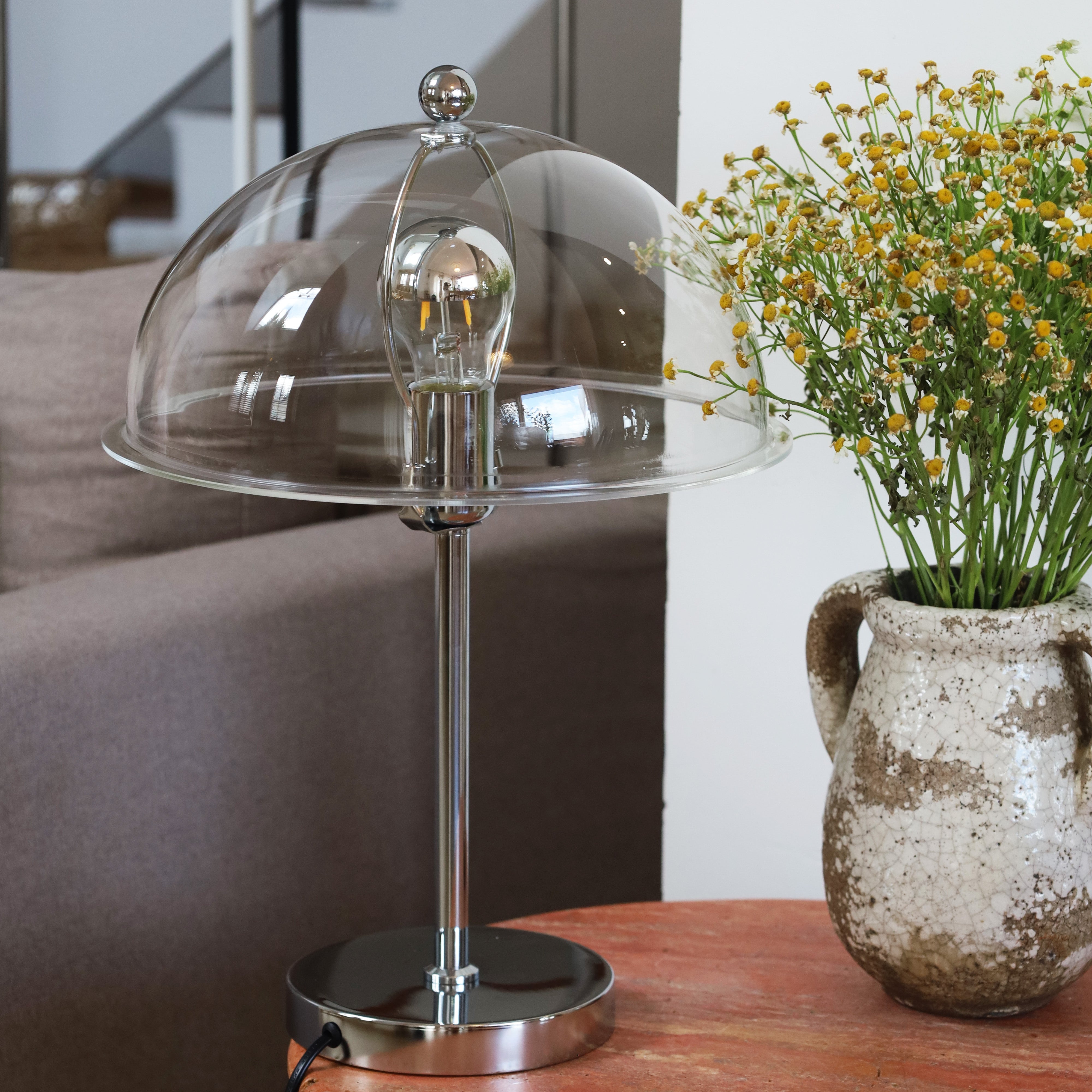 Edinburgh Tischlampe – Elegante Verbindung von Tradition und Moderne