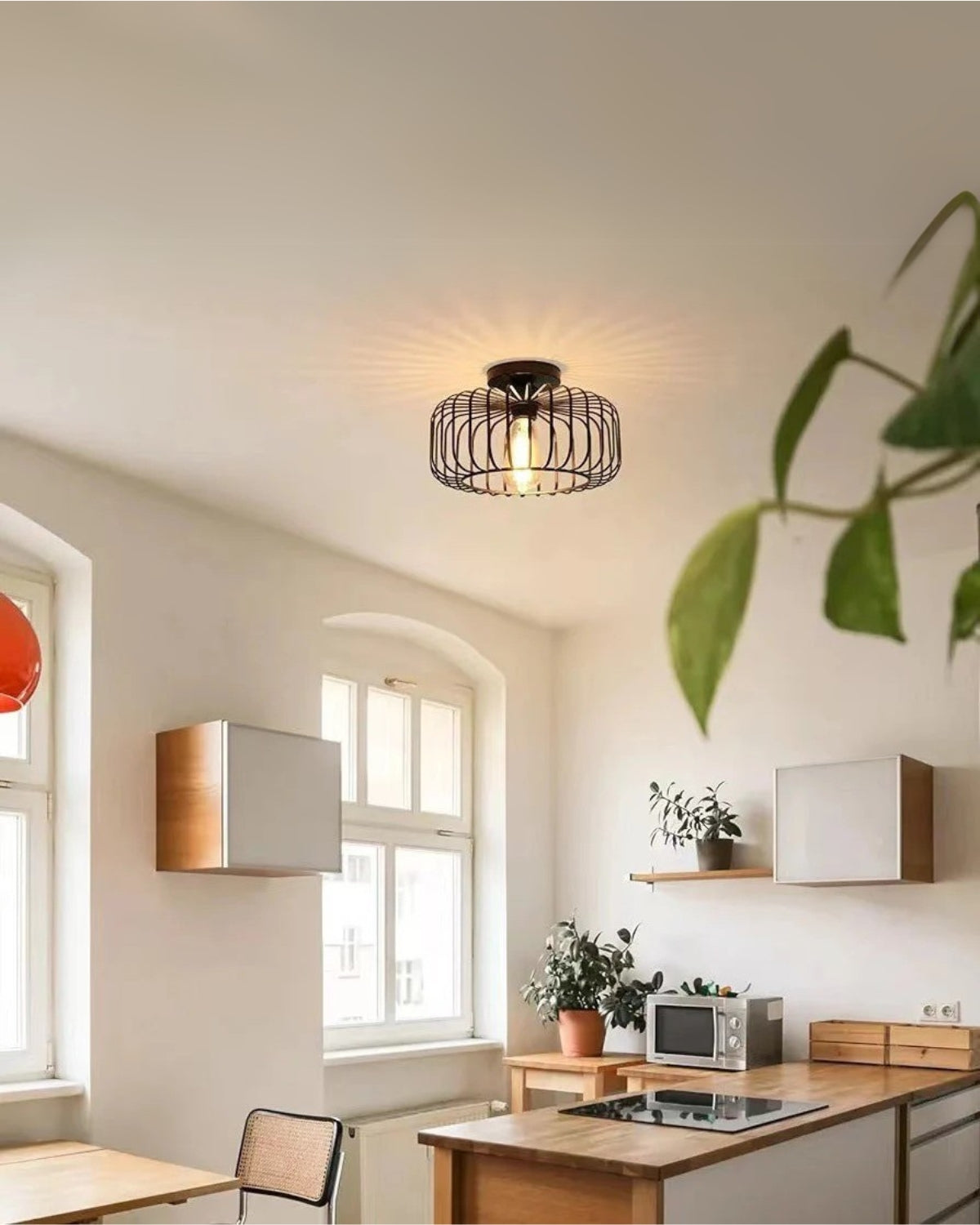 Élégante Deckenleuchte – Modernes Design für Stilvolles Ambiente
