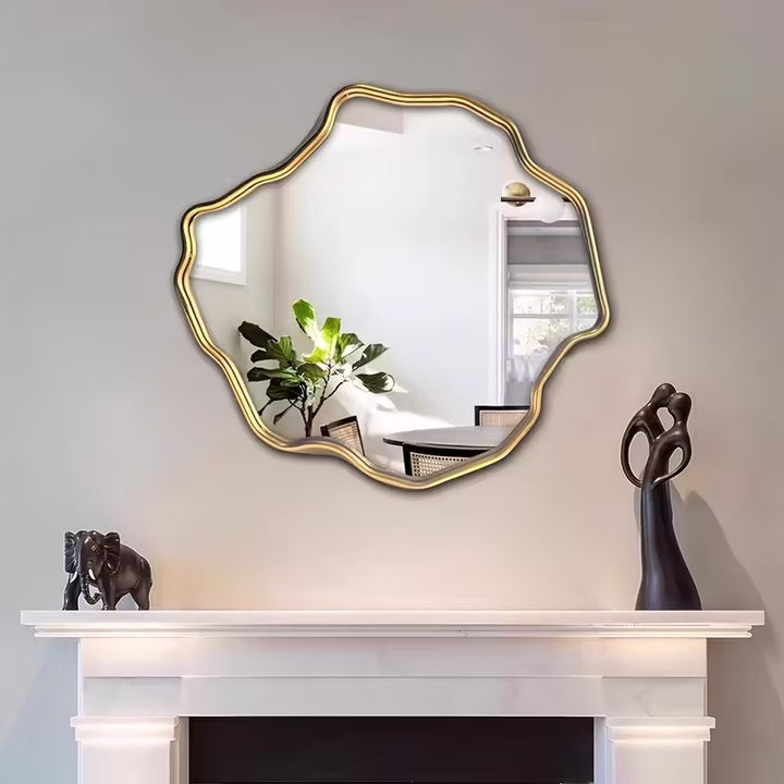 Asymmetrischer Wandspiegel