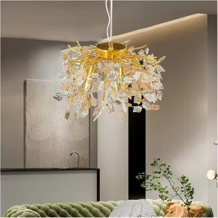 Dekorativer Kronleuchter mit Blätter-Cluster
